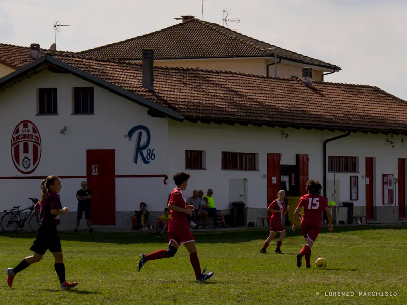 Photograph 113, sport football