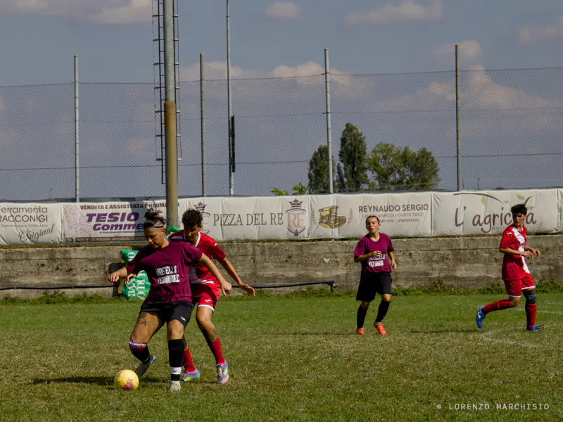 Photograph 140, sport football